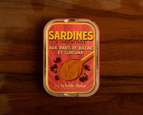 Sardines with Batak berries and turmeric