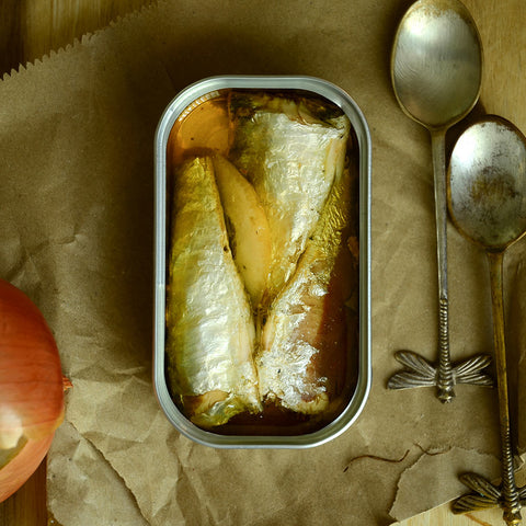 Pan con tomate with lemon sardines