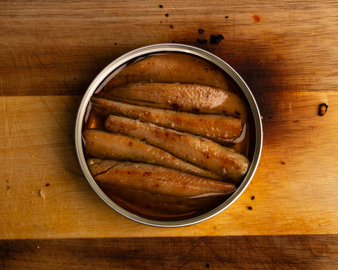 Smoked boneless sardines