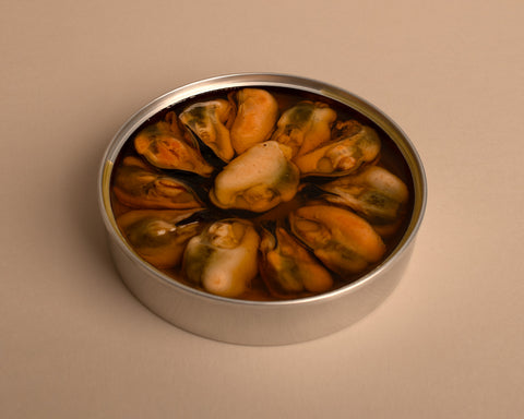Smoked Galician mussels in olive oil
